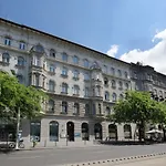 Central Large Cosy Apartment