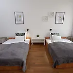 Central Large Cosy Apartment