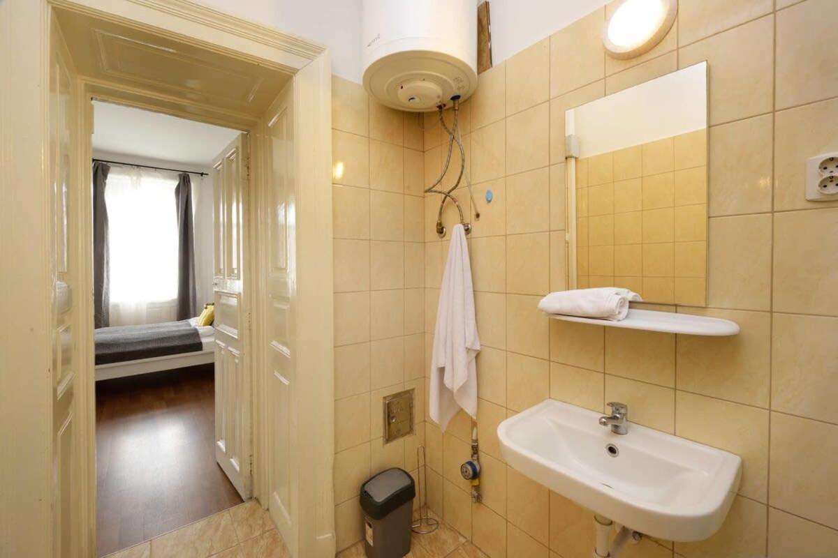 Large Cosy Apartment Budapest