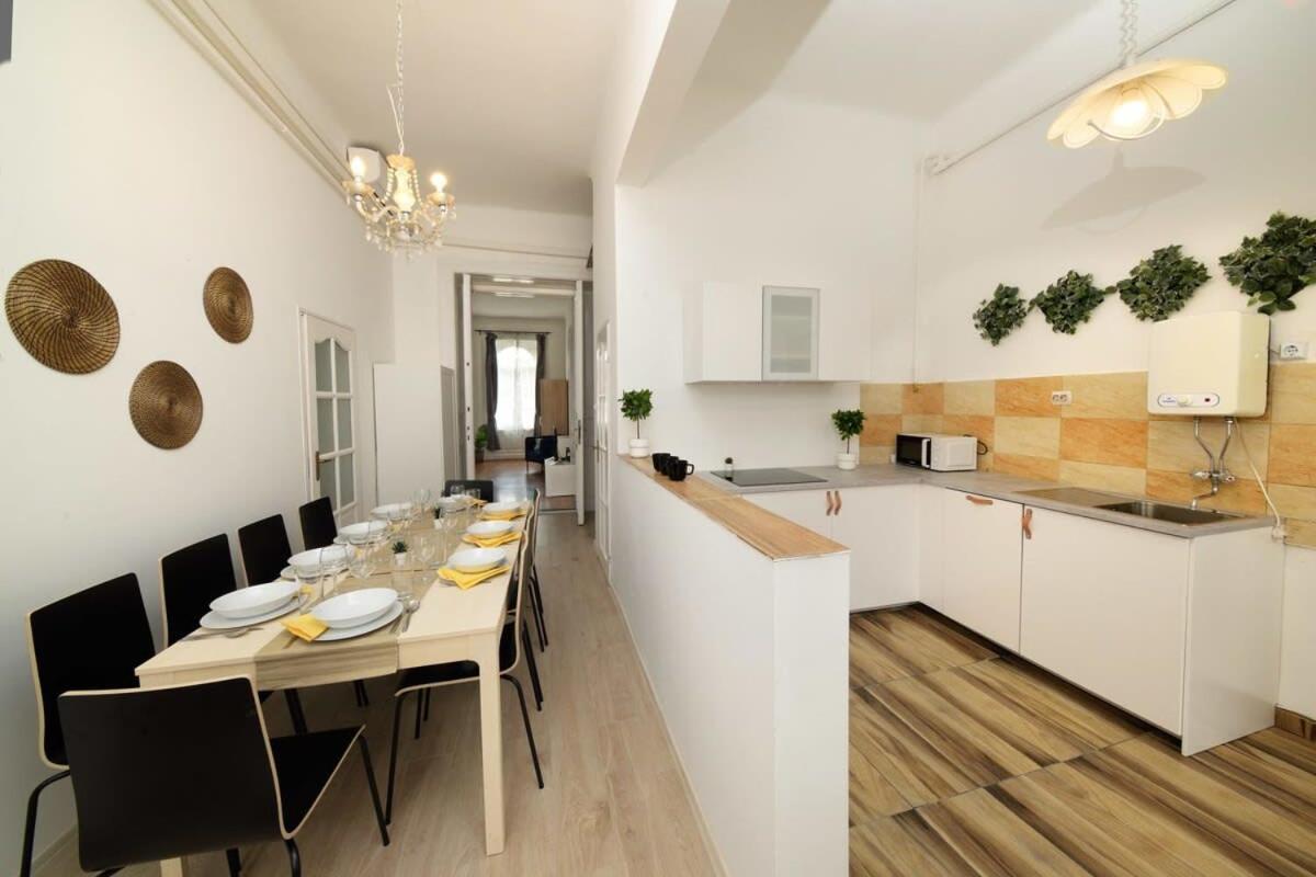 Apartment Large Cosy *
